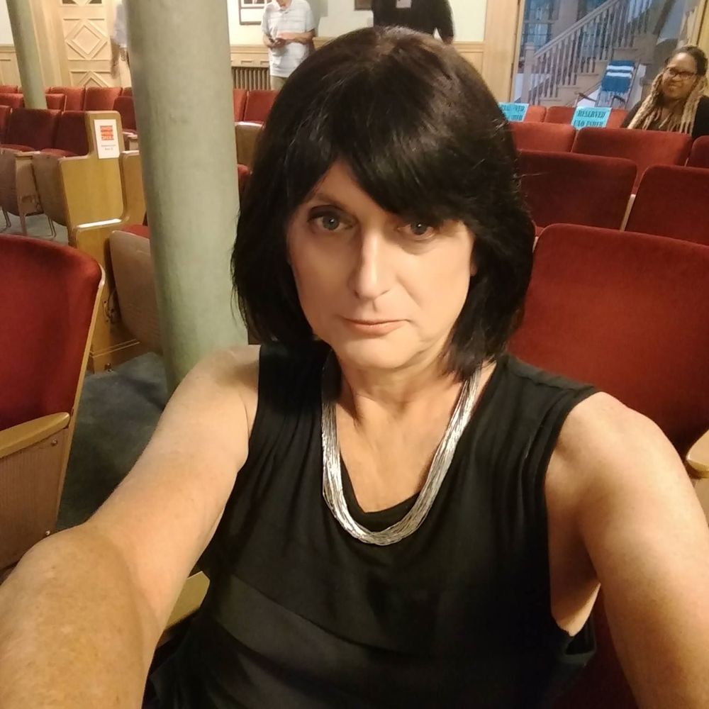 Meet your Posher, Steph